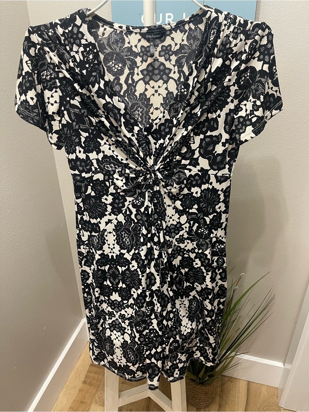 Daisy Fuentes Twist-Front Black & White Floral Dress